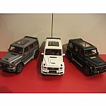 Light-Up Diecast Mercedes SUV