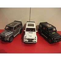 Light-Up Diecast Mercedes SUV