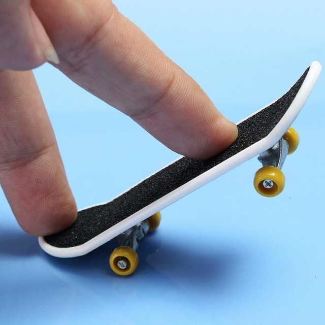 Finger Skateboard - The Granville Island Toy Company